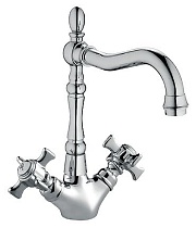 Смеситель Rossinka Z Z02-72 для кухонной мойки